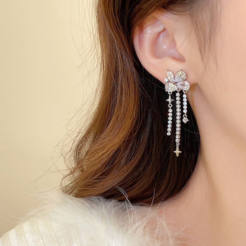 Zircon tassel butterfly earrings for women, with a light luxury and high-end temperament, earrings, 2024 new popular ear accessories