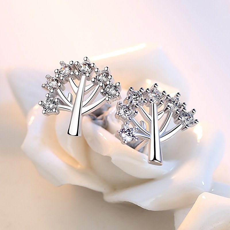 S925 Silver Ear Nails, Simple and Personalized Flower Earrings, Elegant and Versatile Pearl Earrings, Anti Allergy and Non Fading Ear Cords