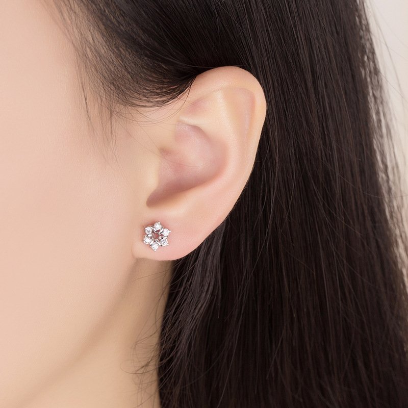 S925 pure silver flower earrings with feminine temperament, small and fresh earrings, anti allergic and non fading, compact ear buckle, long earrings