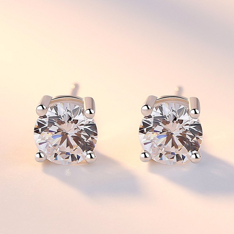 S925 pure silver four claw earrings for women, simple and popular, sweet earrings, mini and compact ear buckles, elegant zircon earrings