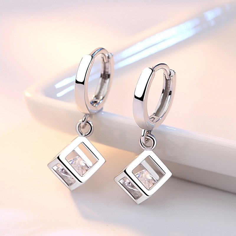 S925 pure silver temperament fashionable Rubik's Cube earrings anti allergic and non fading ear buckles simple and versatile tassel earrings accessories