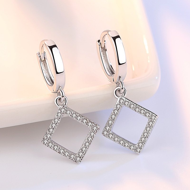 S925 silver earrings for women, simple and personalized geometric ear buckles, anti allergic and non fading earrings, tassel earrings, and headwear accessories