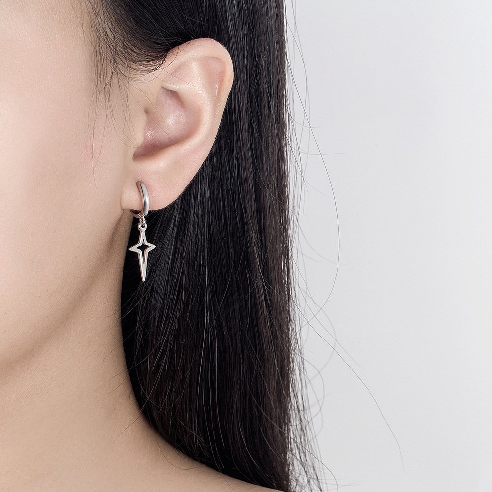 S925 silver earrings, women's personalized and versatile, black ear buckle, anti allergic and non fading jewelry, fashionable internet celebrity earrings