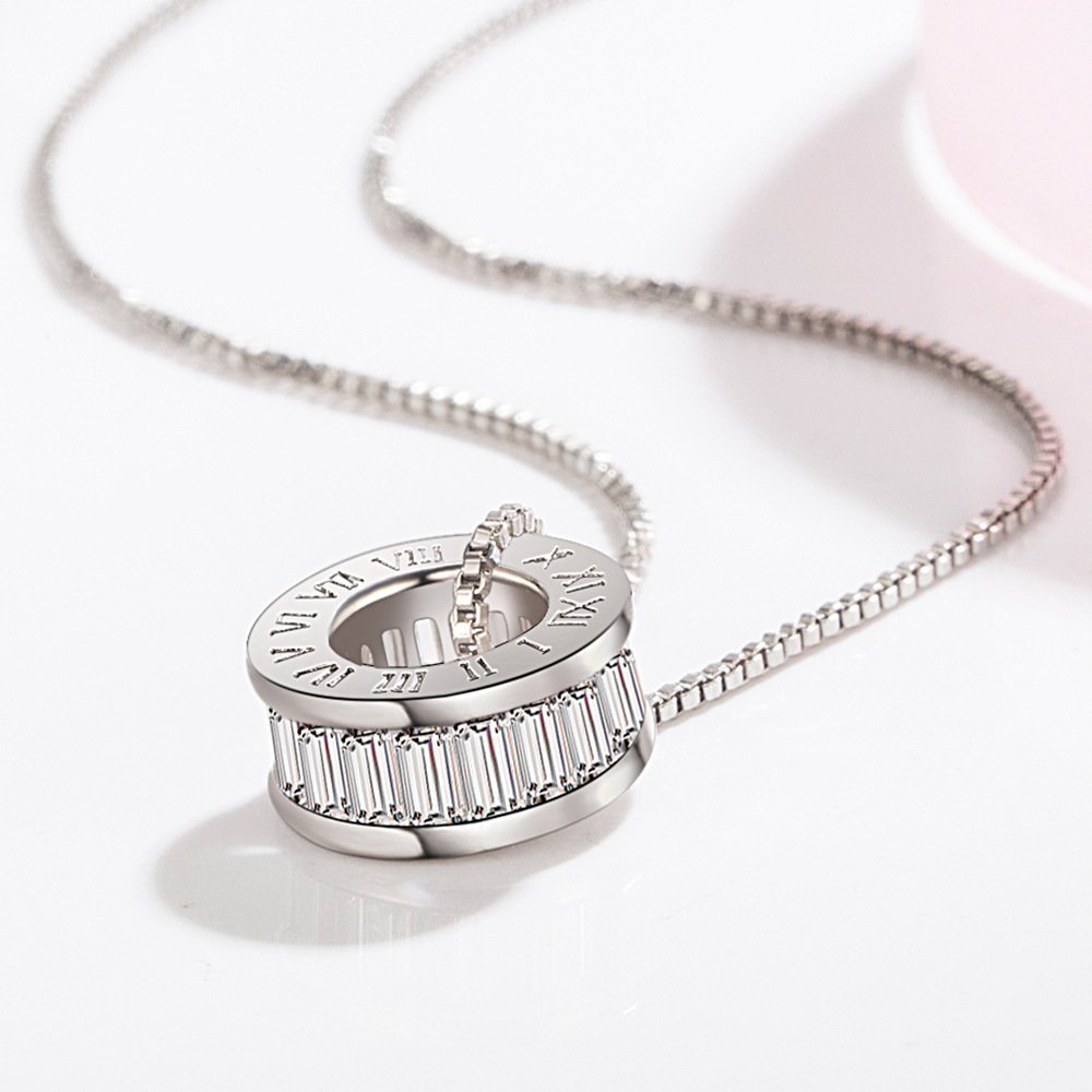 S925 silver fashion personality non fading pendant for women's versatile temperament, internet famous short collarbone chain, anti allergy necklace