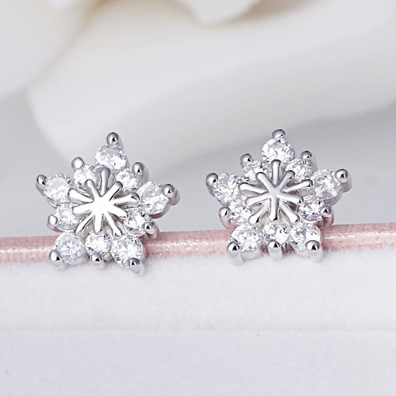 S925 sterling silver pentagram earrings anti allergy internet famous sweet snowflake earrings for women, versatile and compact earrings