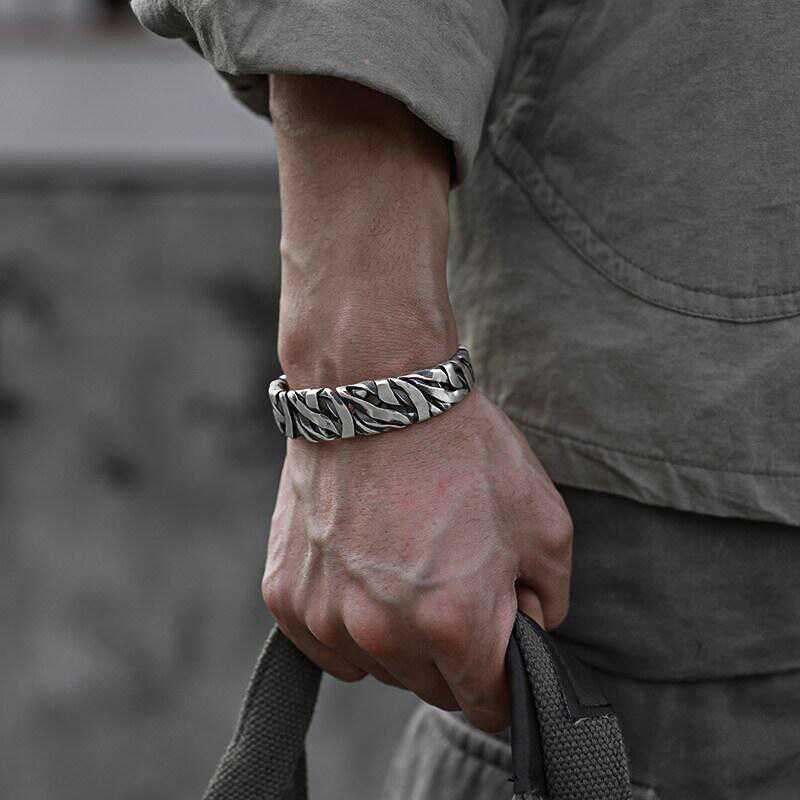 S925 silver Thai hand woven bracelet for men, fashionable, personalized, retro, niche, open mouth bracelet for men, wide bracelet for men