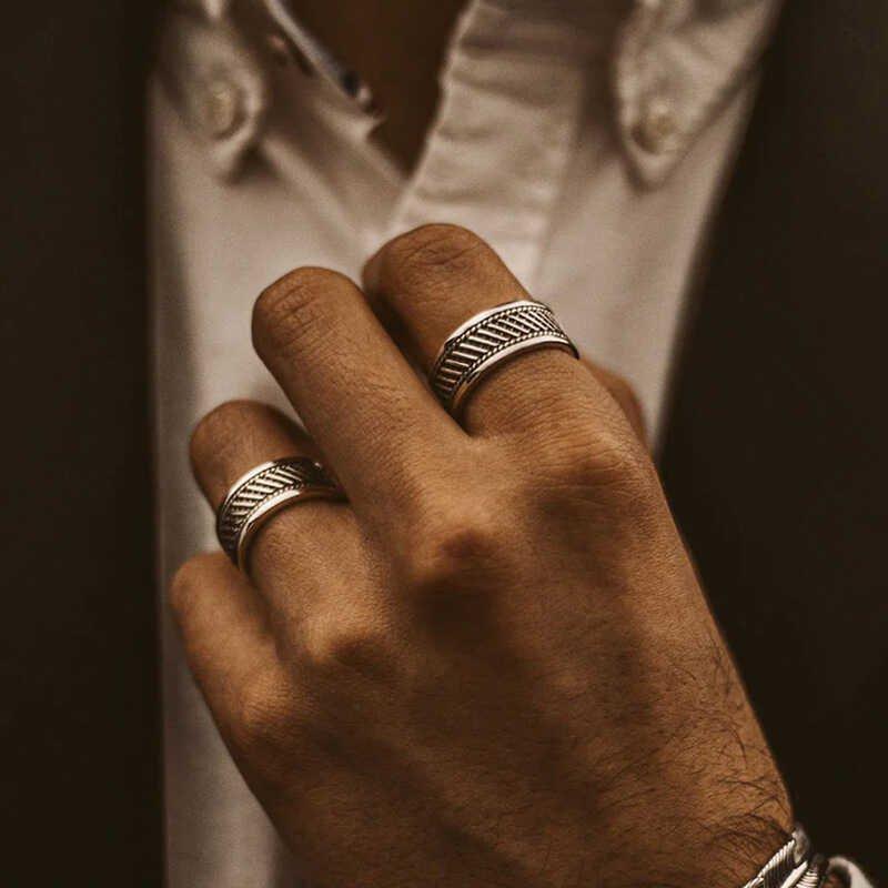 Silver checkered ring for men, fashionable, simple, retro, niche design, trendy, versatile, high-end, open mouth ring