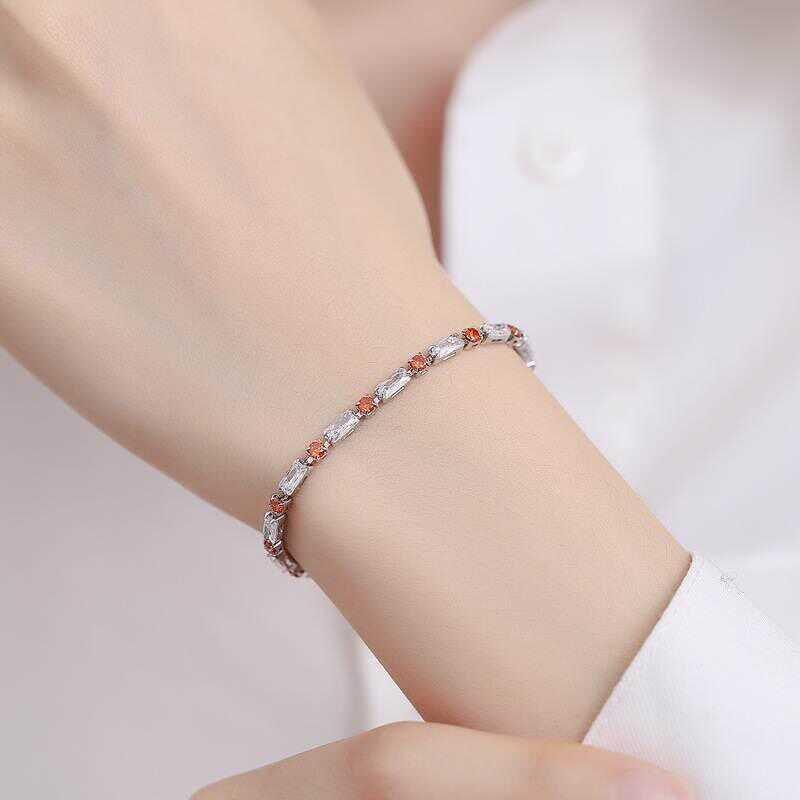 Temperament purple moissanite bracelet for women, with a light luxury and high-end feel. Pull up bracelet for 2024 new trend and fashion