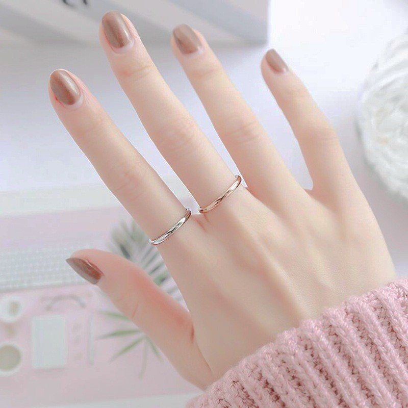 2mm titanium steel thin ring for women, Korean version niche ring, internet famous and popular European and American stainless steel smooth couple ring