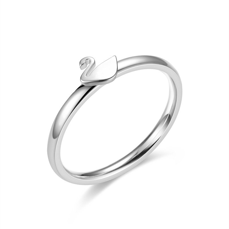 Advanced design feeling, titanium steel ring, women's color not fading, light luxury niche ring, Korean version popular accessory