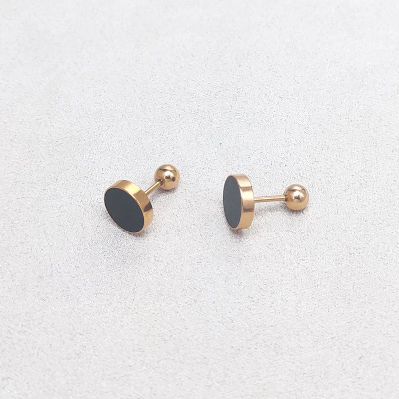 Black titanium steel drip oil small earrings with feminine temperament, Korean simple and exquisite cool style ear accessories, Hong Kong style internet famous earrings