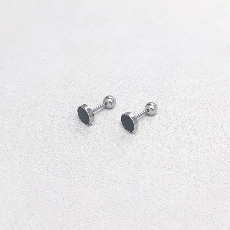 Black titanium steel drip oil small earrings with feminine temperament, Korean simple and exquisite cool style ear accessories, Hong Kong style internet famous earrings