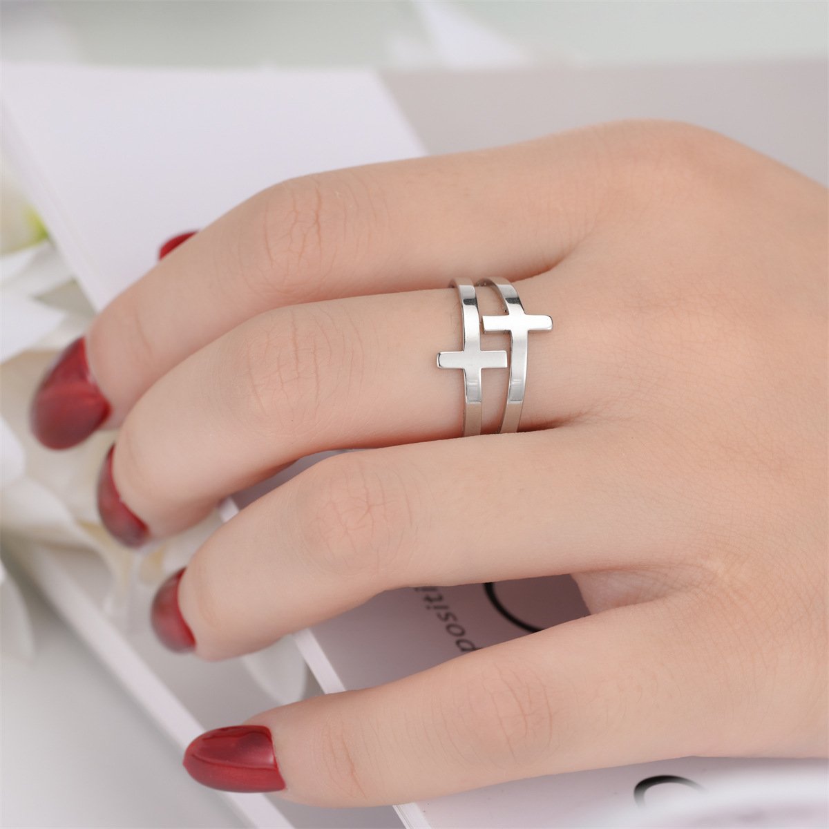 European and American 18k titanium steel cross ring, women's vegetarian ring, non fading, niche stainless steel cutting ring jewelry