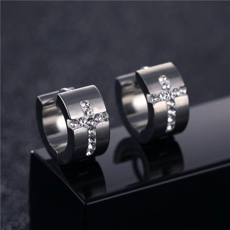 European and American fashion titanium steel carved diamond cross ear buckle stainless steel men's and women's earring accessories