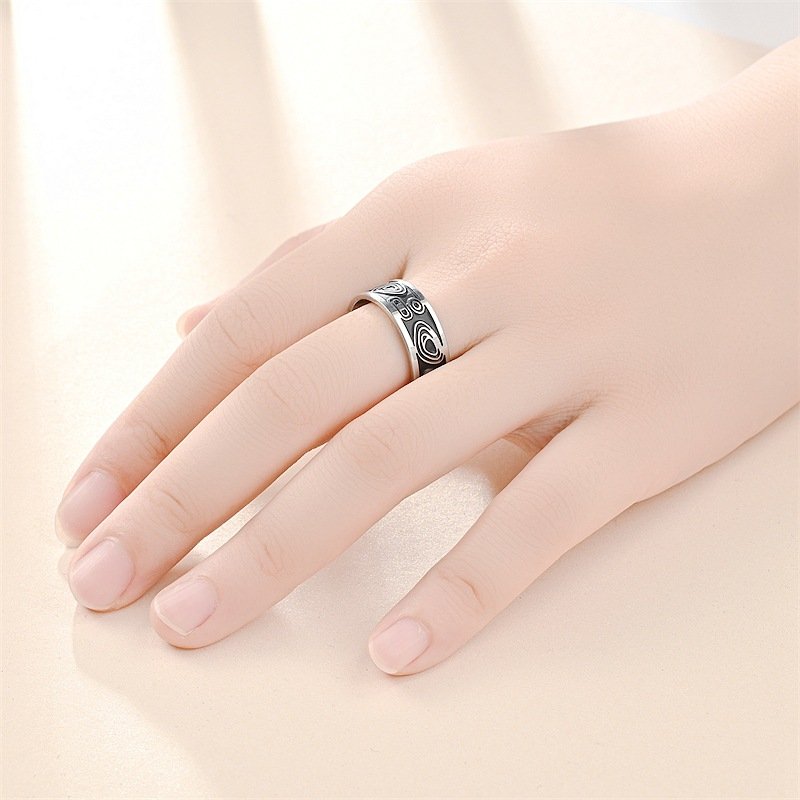 European and American retro style titanium steel ring, fashionable carving and oiling men's ring, Xiyin source