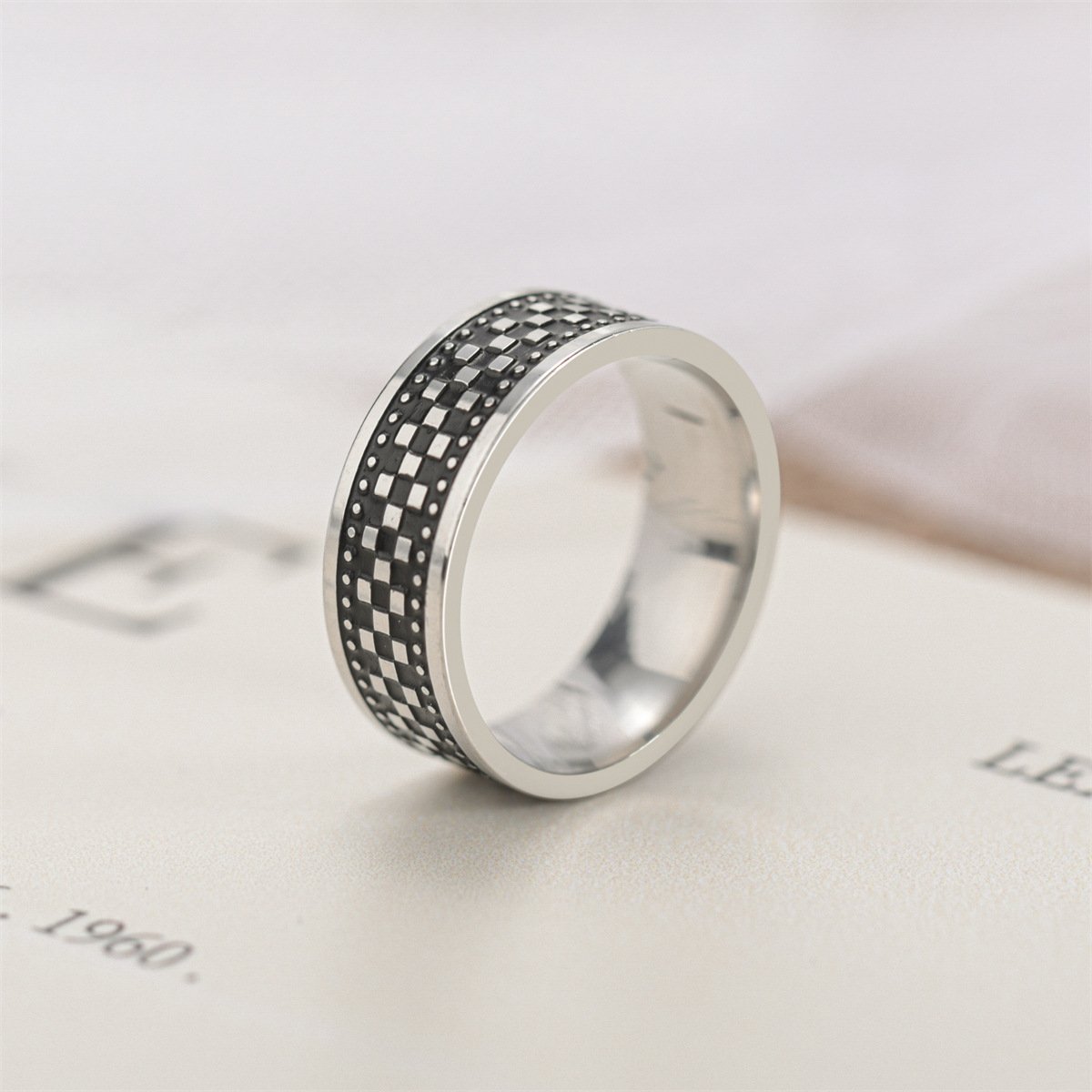 European and American retro titanium steel ring new personalized men's stainless steel ring jewelry