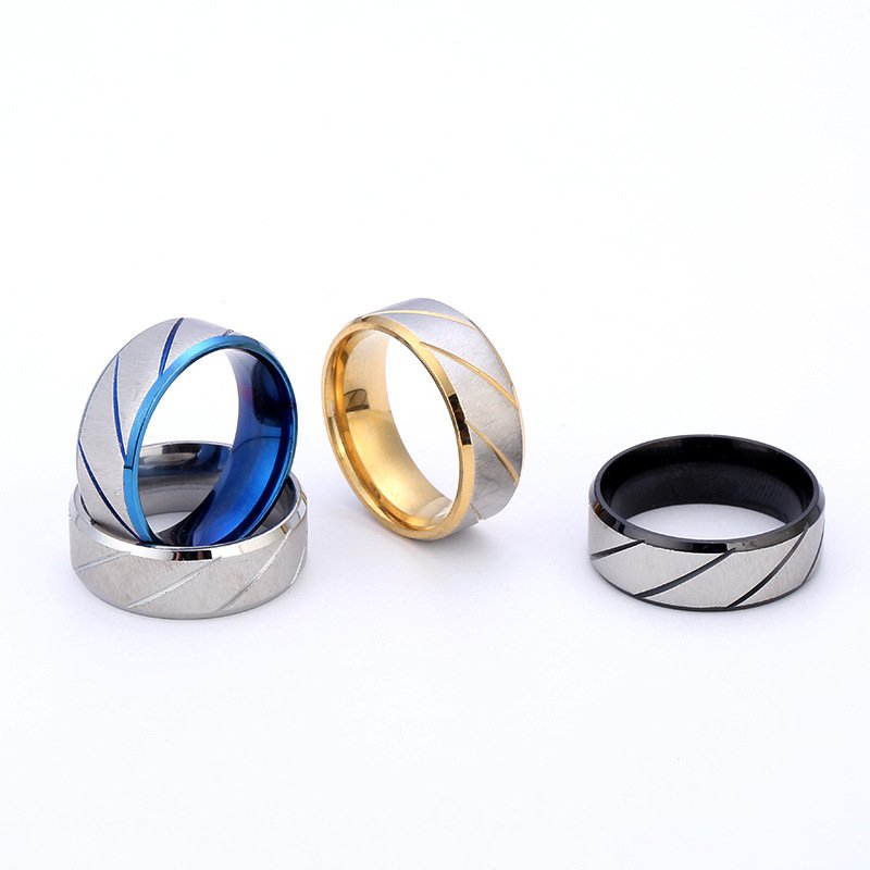 European and American stainless steel titanium steel rings, fashionable men's and women's diagonal non fading accessories, women's rings