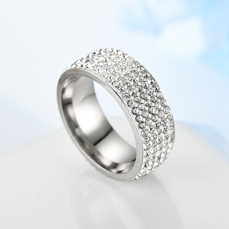 Explosive factory source of five row diamond rings, European and American fashionable stainless steel couple rings, jewelry