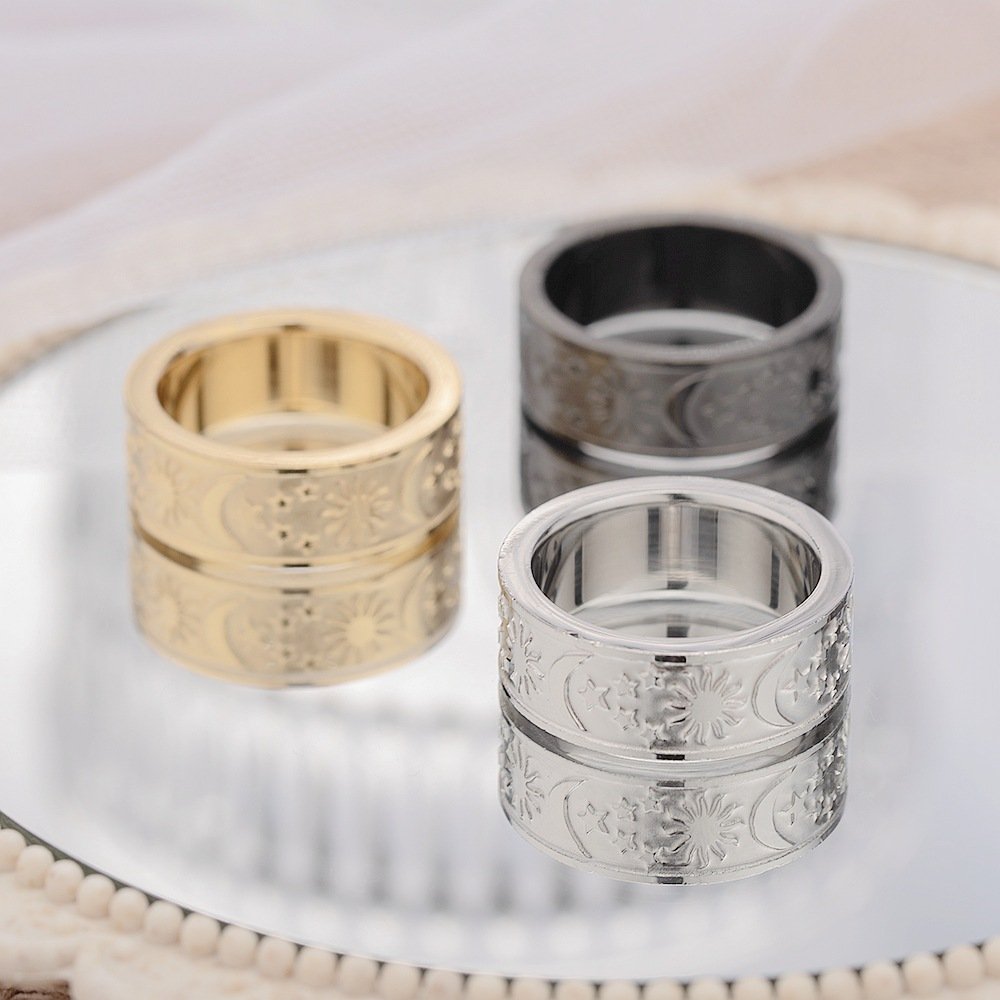 Hot selling titanium steel rings in Europe and America, men's star moon pairs rings, couple rings, women's supply accessories