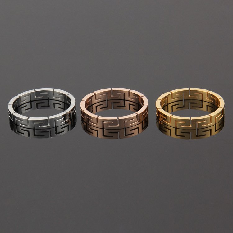 Japanese and Korean minimalist stainless steel ring, women's hollowed out Great Wall pattern, geometric fashion, men's titanium steel hip-hop ring, ring accessories