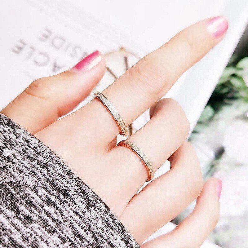 Japanese and Korean minimalist titanium steel frosted ring, sand gold stainless steel couple ring, female live streaming hot item, one piece dropshipping