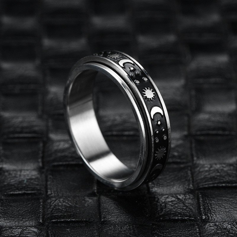 Japanese and Korean popular titanium steel rotating ring for men, European and American stars and moon flower stainless steel ring for women, couple ring