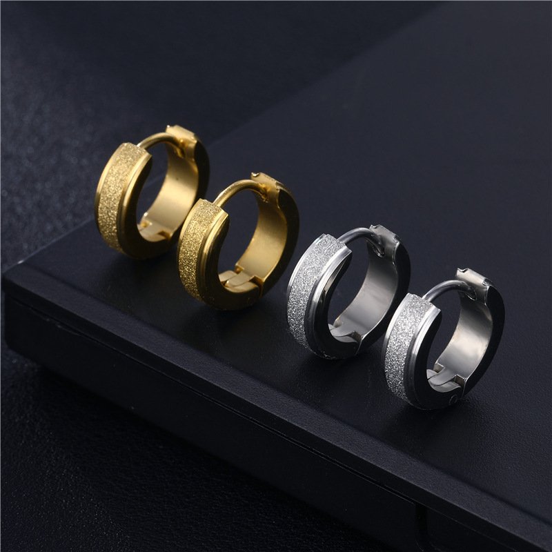 Korean style fashionable sandblasted step ear buckle personalized earrings European and American exaggerated fashion titanium steel ear rings hand polished