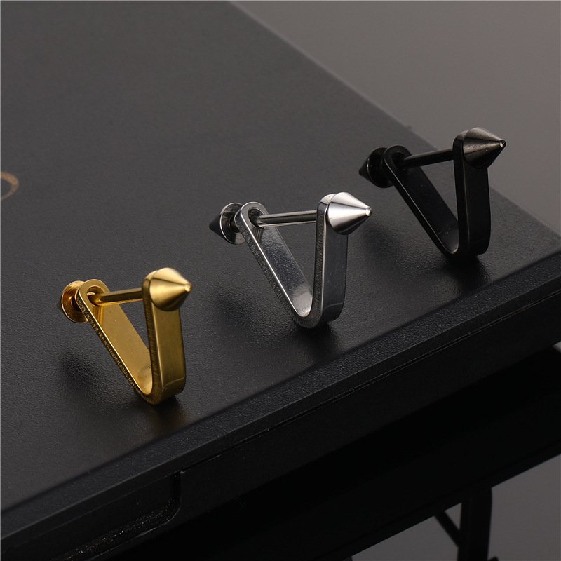 Korean version V-shaped ear buckle men's trendy earrings titanium steel simple personality triangle street Korean version ear rings punk earrings