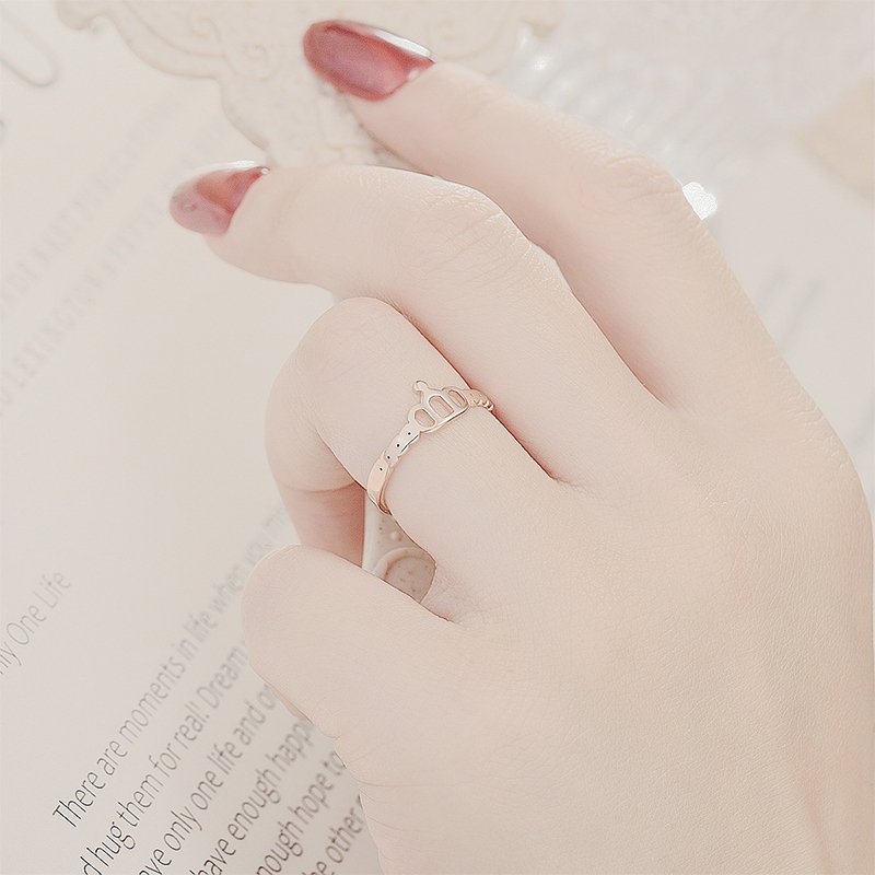 Korean version of light luxury design with a stylish opening titanium steel ring, women's European and American niche ring jewelry