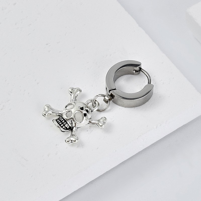 Korean version skull stainless steel ear studs, personalized earrings, titanium steel ear studs, earrings, and earrings