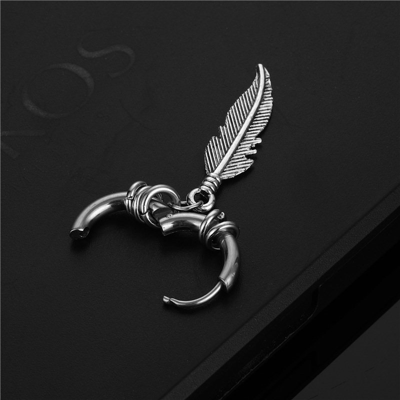 Korean version stainless steel coil earrings feather earrings trendy street Hong Kong style hip-hop earrings fashionable retro earrings