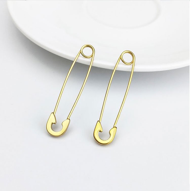 New Japanese and Korean style simple and trendy men's and women's stainless steel pin earrings titanium steel creative paper clip earrings