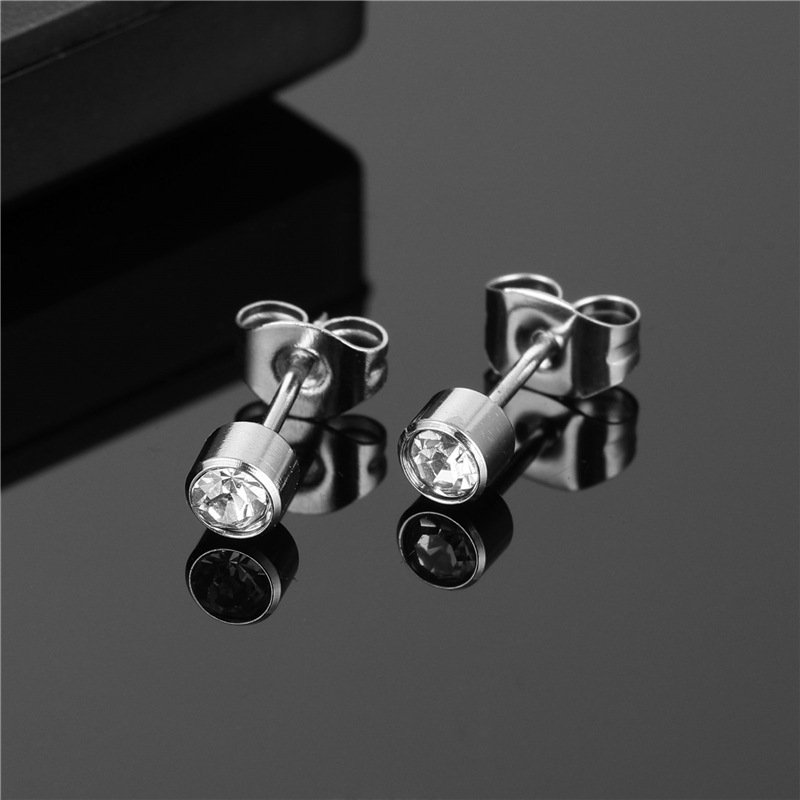 Simple and versatile stainless steel earrings, exquisite car cups, rhinestones, earrings, temperament, super sparkling ear accessories