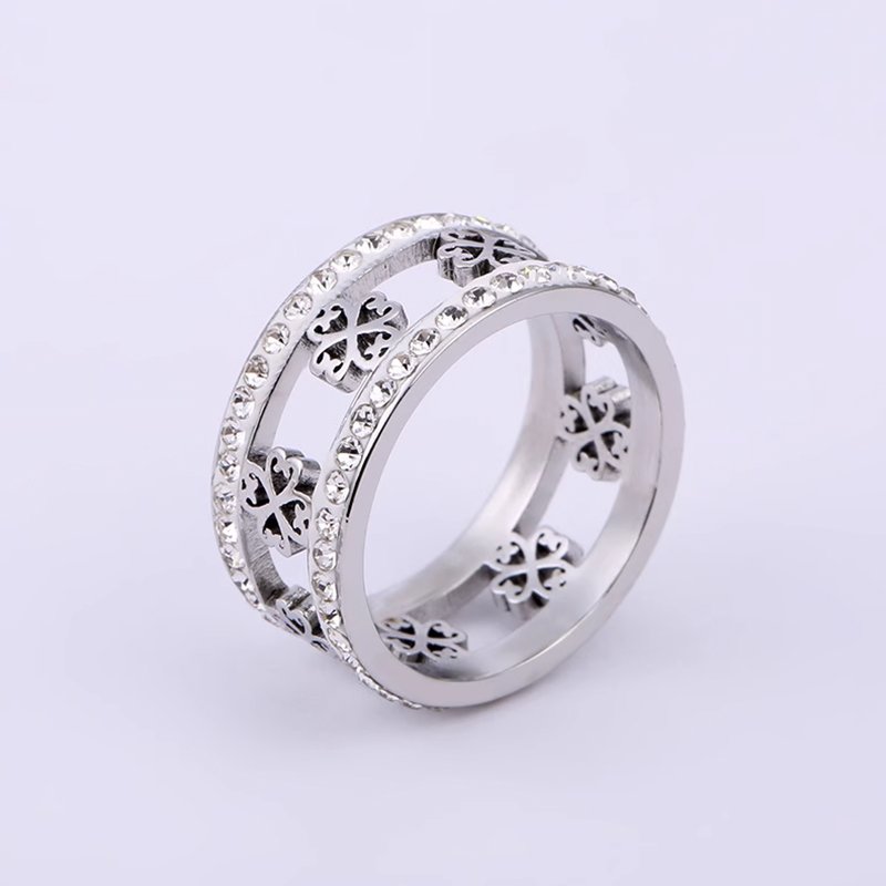 Source factory European and American style clover stainless steel jewelry, two rows of diamond inlaid diamond stainless steel titanium steel ring