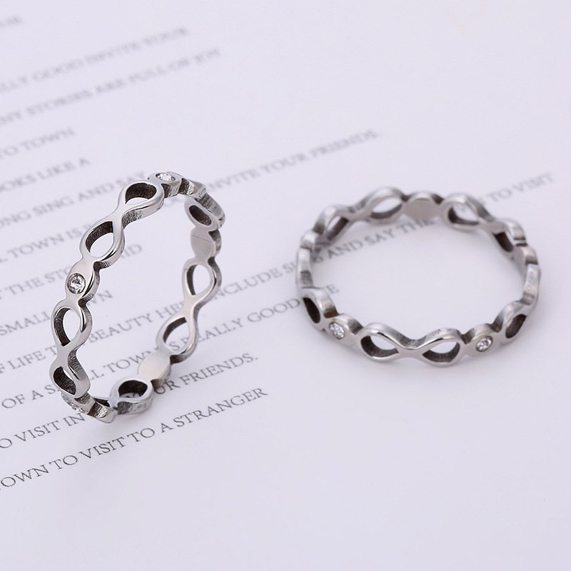 Source manufacturer stainless steel ring jewelry laser cutting 8-shaped diamond inlaid titanium steel ring