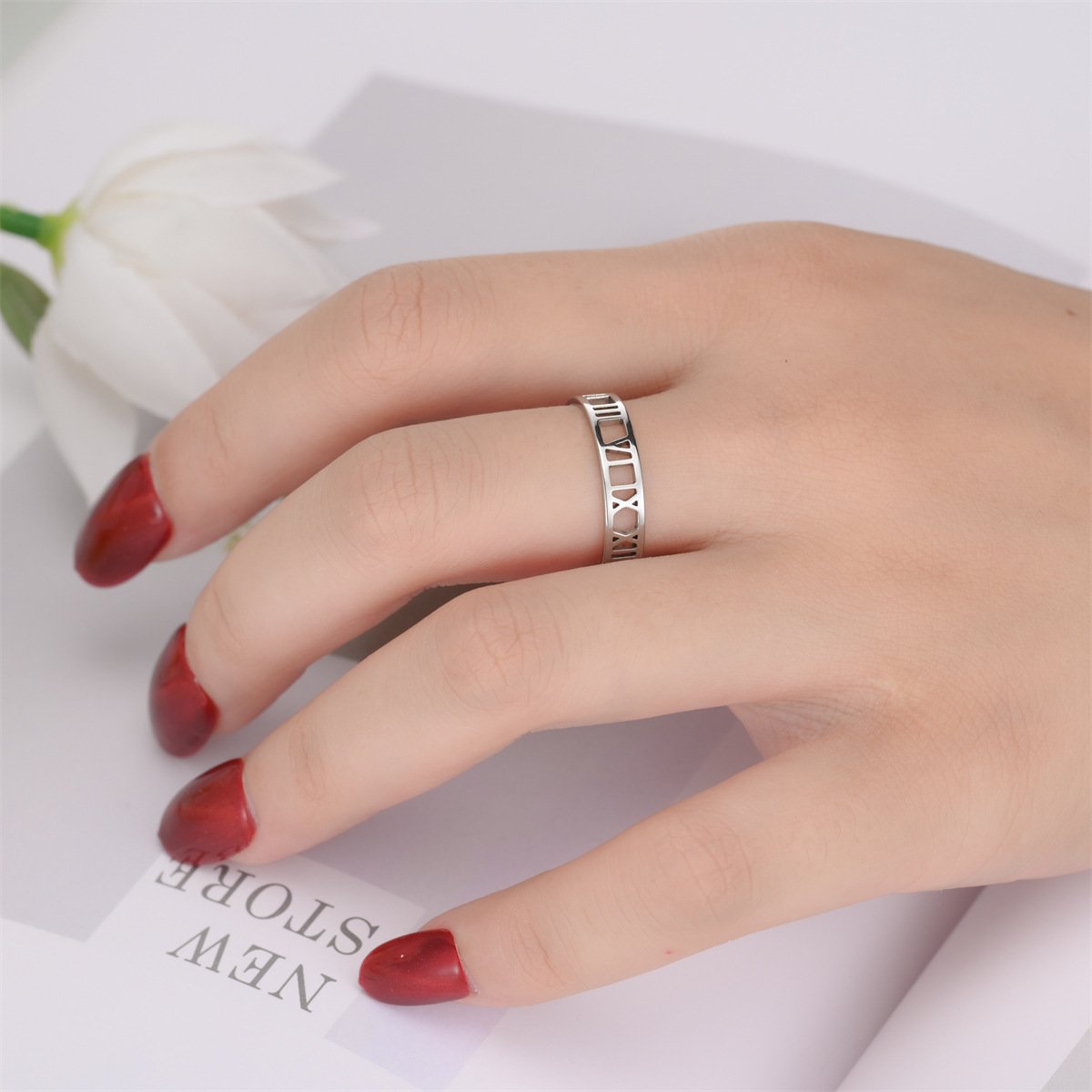 Spot women's light luxury style Roman digital titanium steel ring rose gold European and American popular women's tricolor ring