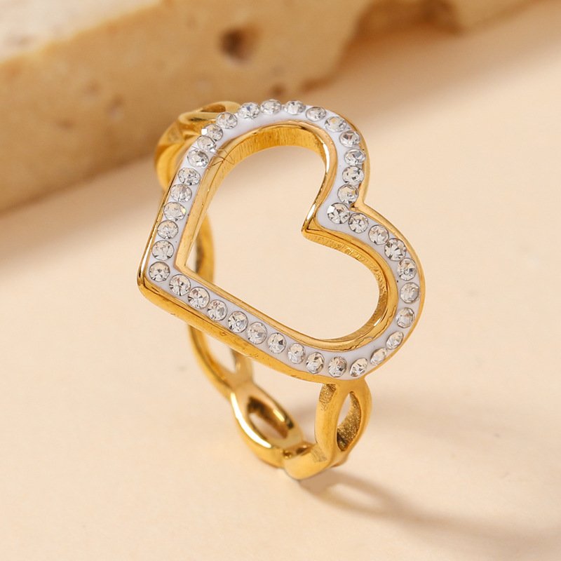 Stainless steel jewelry fashion, light luxury, continuous cutting, mud diamond inlaid heart ring, women's heart-shaped titanium steel ring