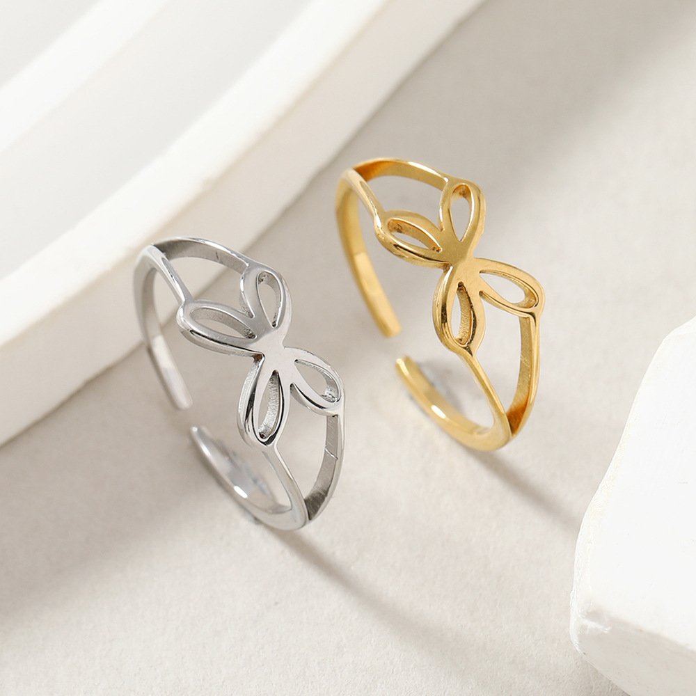 Stainless steel jewelry with simple cutting bow shaped four petal opening adjustable titanium steel ring