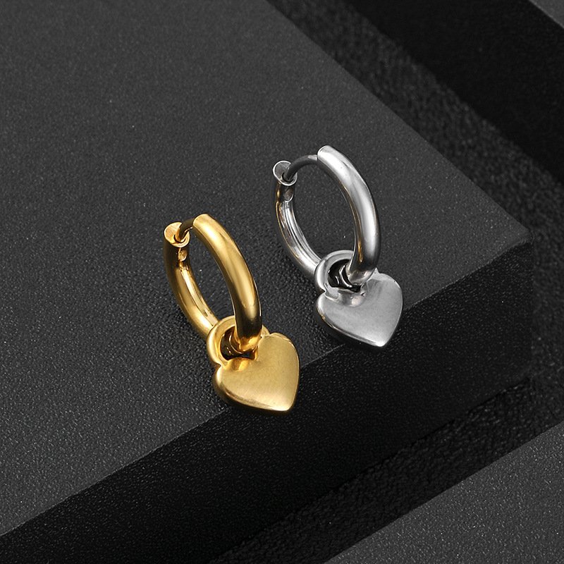 Titanium steel heart-shaped round wire earrings, stainless steel earrings, Korean version earrings, fashionable and simple ear bone buckle