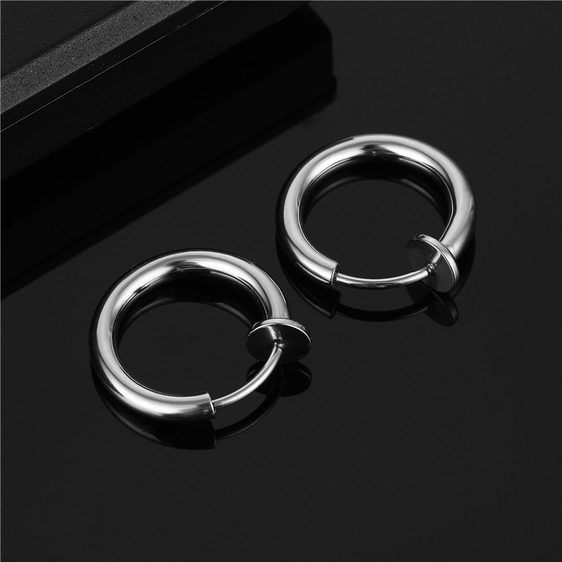 Titanium steel stainless steel earrings without ear holes, European and American fashion punk round ear bones, ear clips, simple earrings