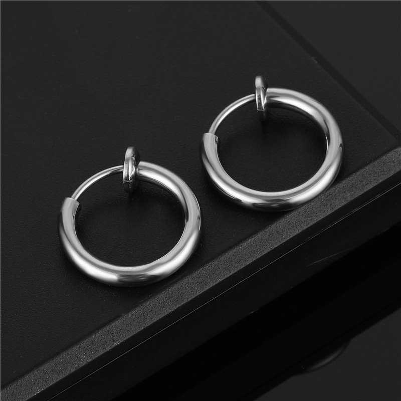 Titanium steel stainless steel earrings without ear holes, European and American fashion punk round ear bones, ear clips, simple earrings