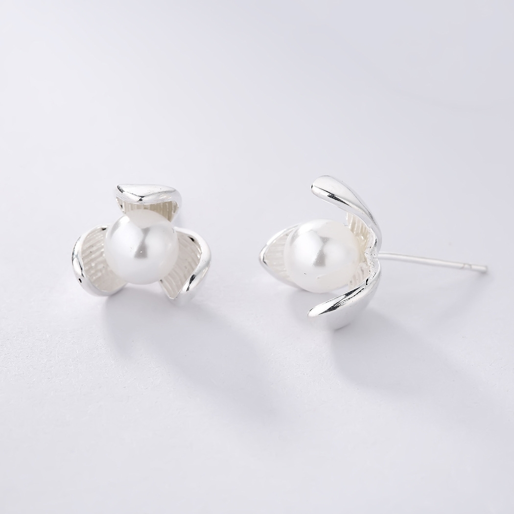 Pearl earrings, women's pure silver elegant flower earrings, earrings, fashionable and simple temperament, new trendy headwear accessories