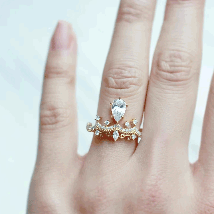 Teardrop Pear-Cut Moissanite Gold-Plated Crown Ring