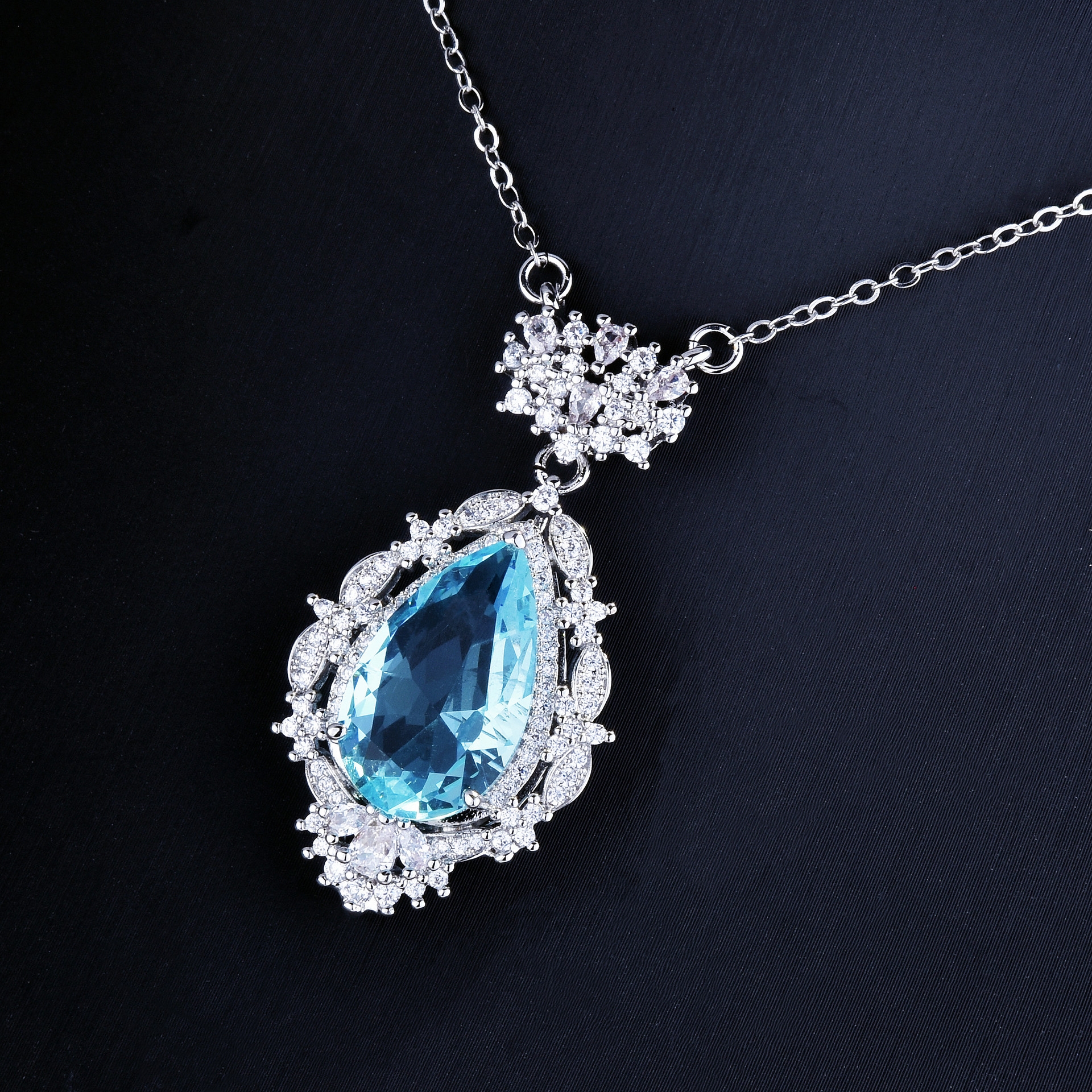 Mermaid Tears Santa Maria Sea Blue Treasure Pendant with Diamond Drip Topaz Blue Necklace