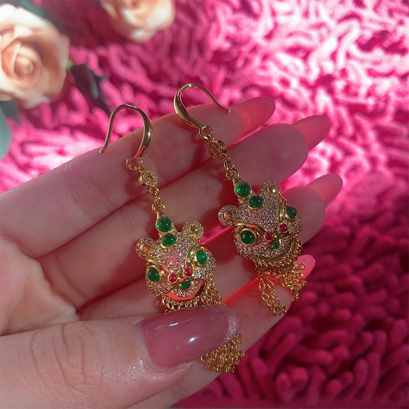 Vintage imitation jade lion dance necklace, emerald pendant, open ring, tassel earring set