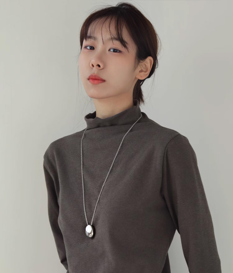 High end 18K non fading droplet geometry ins style, extremely simple and luxurious personality, niche sweater chain necklace on special offer