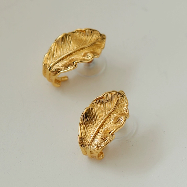 Italian handmade hammered leaf texture 18K gold leaf stud earrings