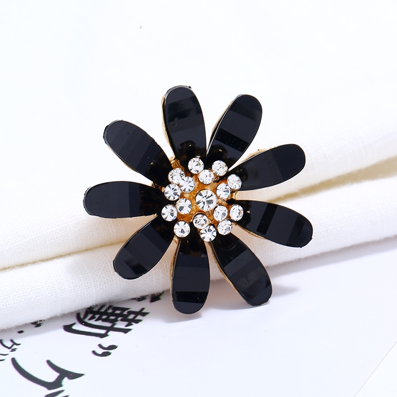 Fashionable, simple and exquisite crystal butterfly pearl small brooch chest flower