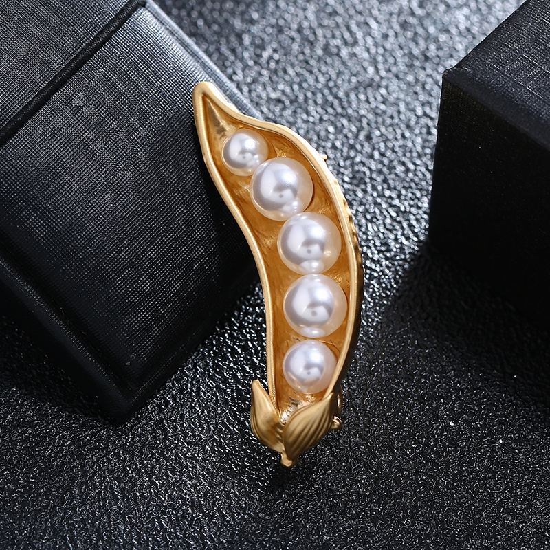 Flower and pearl gold beautiful luxurious temperament brooch chest flower