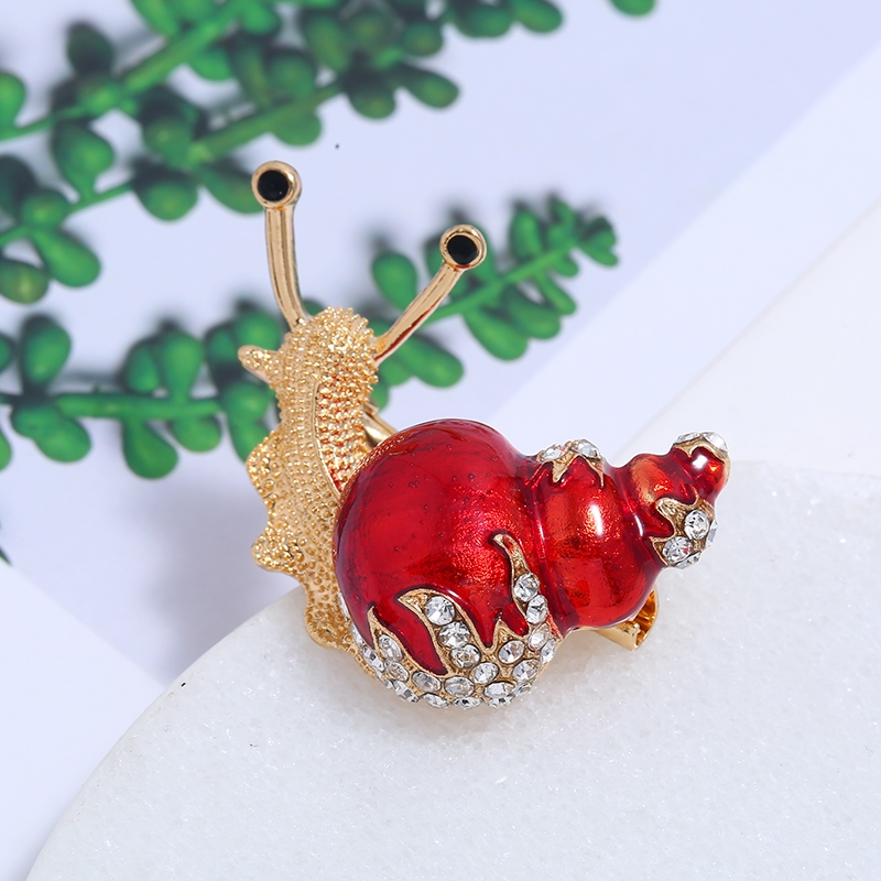 Original personalized insect animal water diamond brooch breast flower